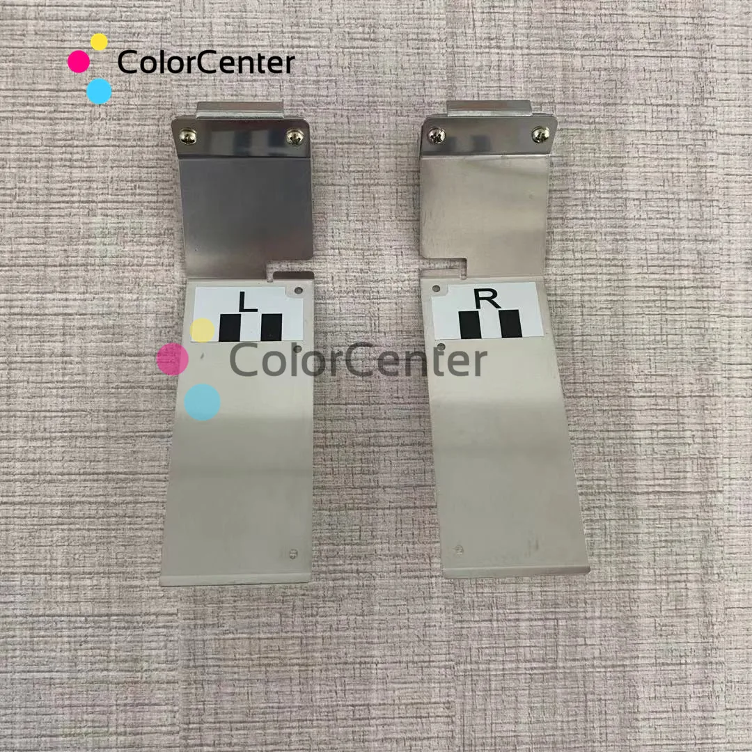 Оригинальный зажим Roland RE-640 ASSY MEDIA CLAMP R - 6701979050 VS640/RF640/RA640