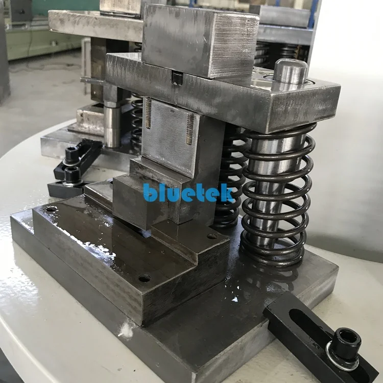 Hot Sale Pneumatic Aluminium Profile Punching Machine For Windows And Door