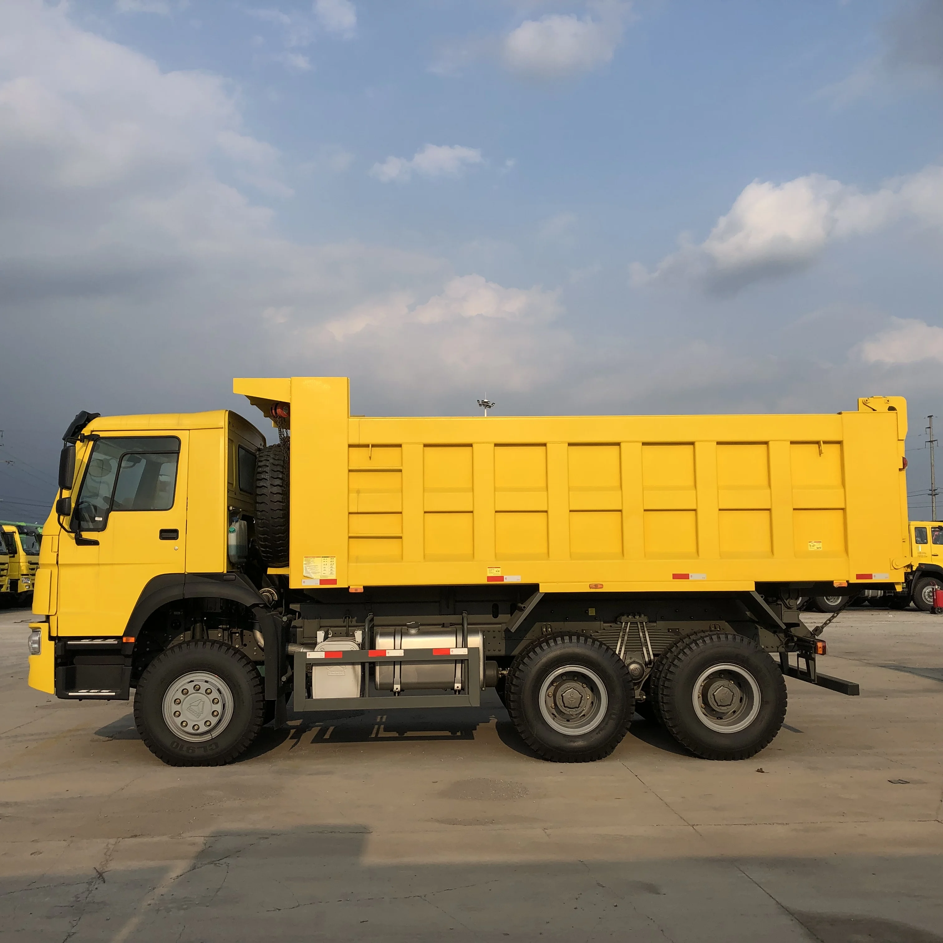 Sinotruk HOWO 7 A7 Dump Truck Dumper 20 cubic meters 6x4 10 wheels 336HP 371HP Tipper Trucks for Sale