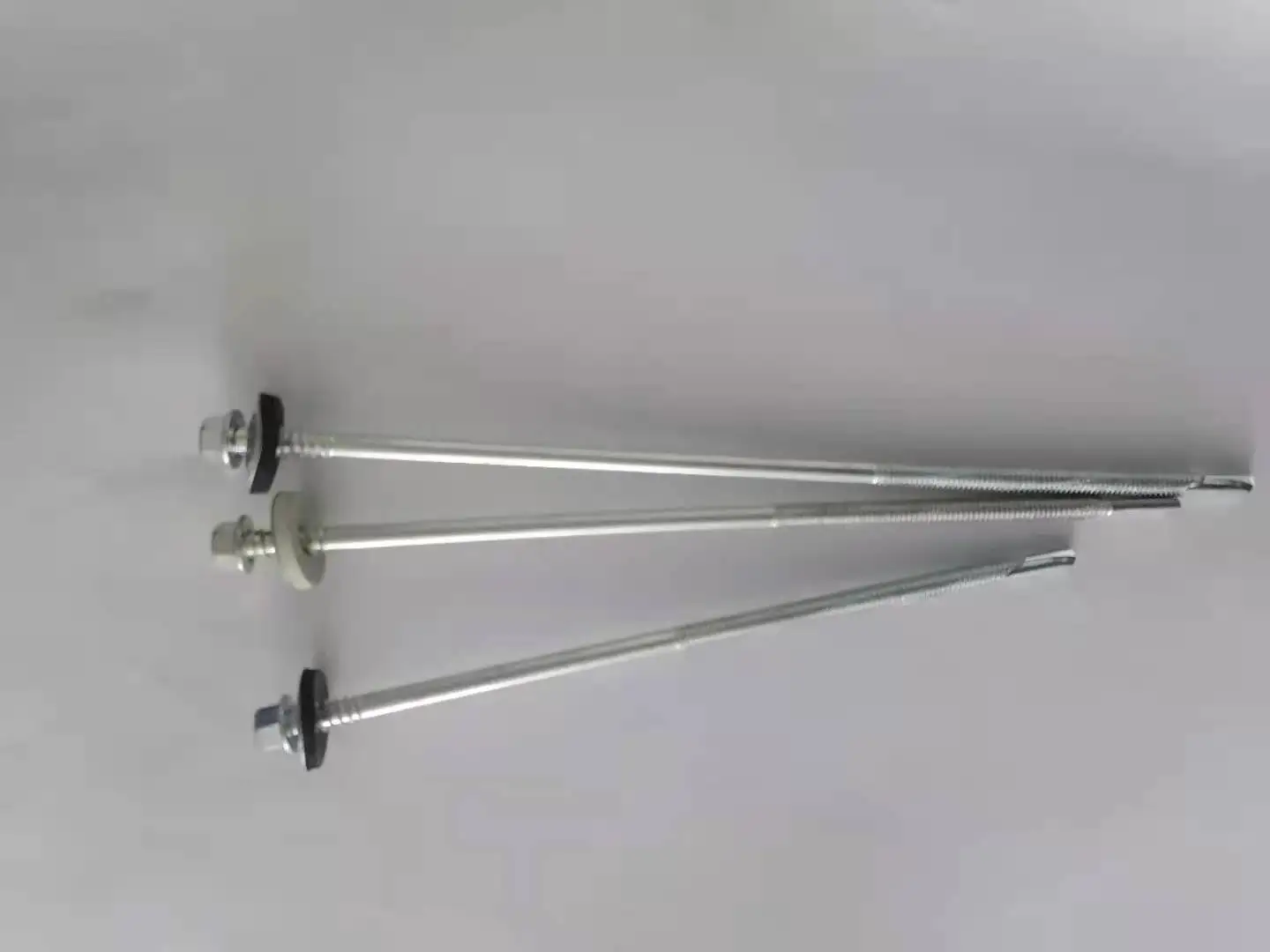 DIN7504 Yellow Zinc Plated Ind Hex Washer Head Self Drilling Screws Assembled Bonded EPDM Washer Customizable