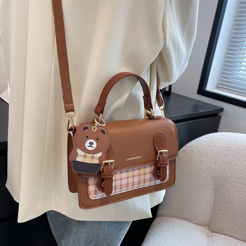 Fashion Pu Leather Single Shoulder Messenger Bag 2022 Wholesale Price Women Bags Branded Ladies Handbag With Bear Pendant