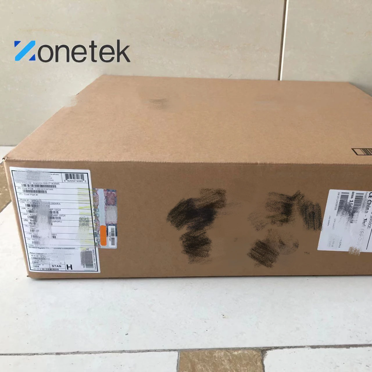 100% оригинальный новый сетевой коммутатор Nexus серии 9000 64x40/100 г QSFP28 Ethernet гигабитный N9K-C9364C-GX в наличии