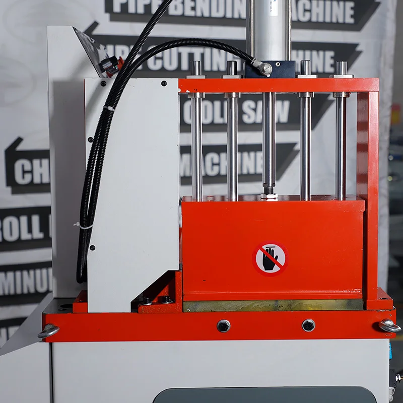 XS-505AL Pneumatic Aluminum Cutting Machine 45 Degree No Burr Profile Cutting Machine