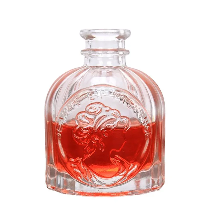 Custom Luxury Aromatherapy Bottle Embossed Glass 220ml Aroma Air Freshener Perfume Reed Diffuser Glass Bottle With Cork Lid
