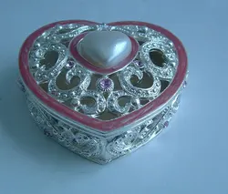 Heart Shape Silver Plated Pink Pearls Jeweled Metal Zinc Alloy Jewelry Box For Trinket Storage For Mother Girlfriend Gifts