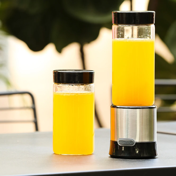 Wholesale USB juicer cup personal sport household fruit mixer smoothie maker rechargeable blender portable blender cup