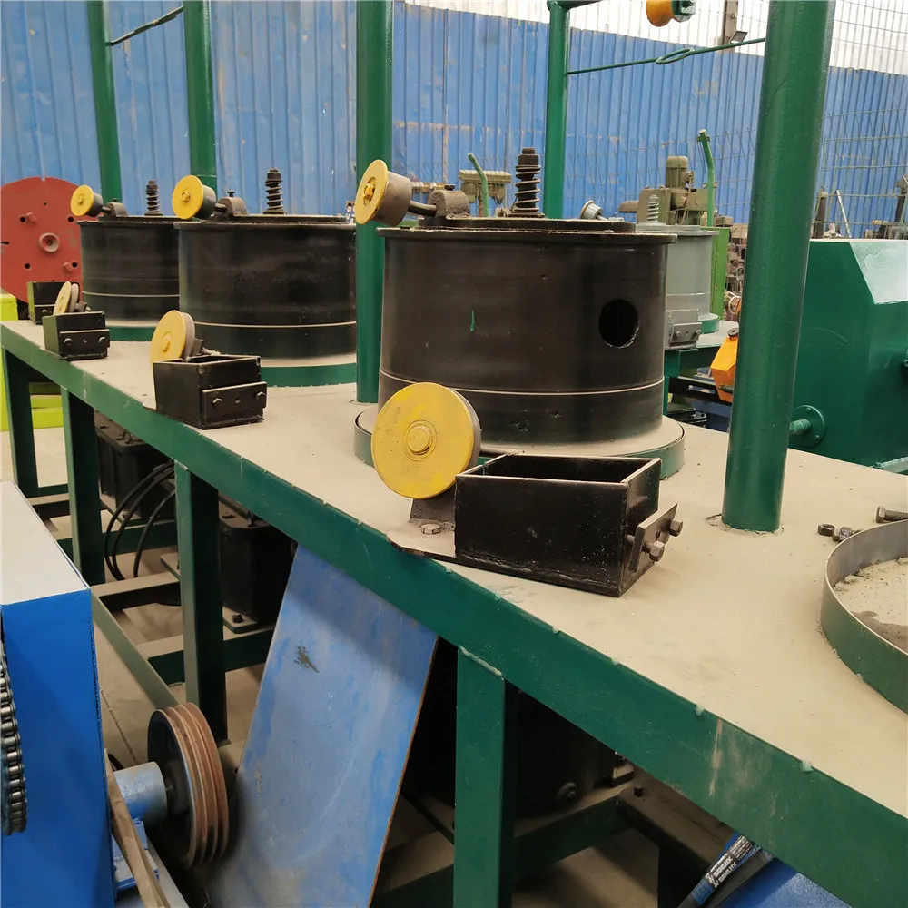 Pulley wire drawing machine for making nails