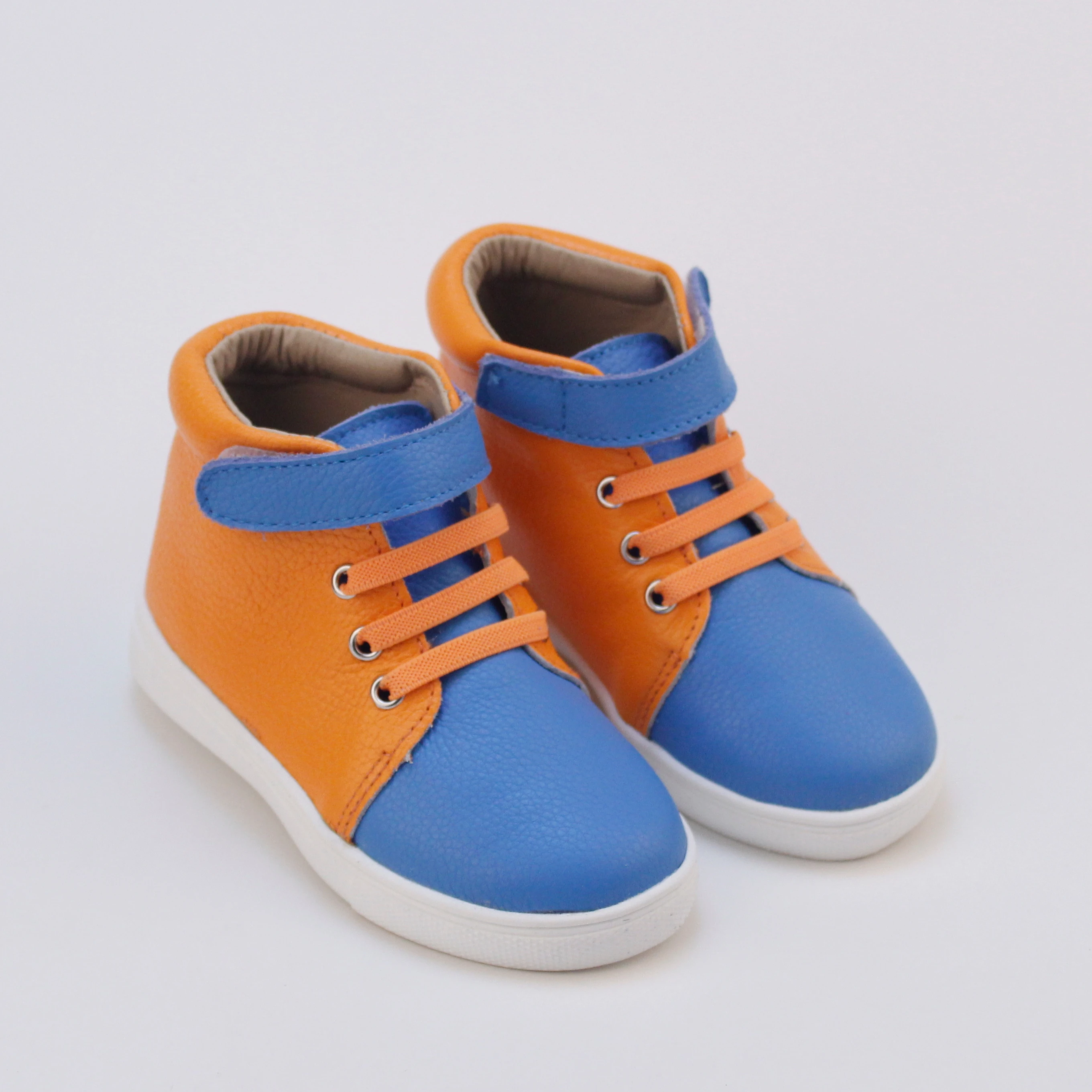 Wholesale Cheap Children Sneakers Shoe Kids School Casual Shoes for Boys and Girls DHL Bags Lace Leather Summer Cow Winter Sea