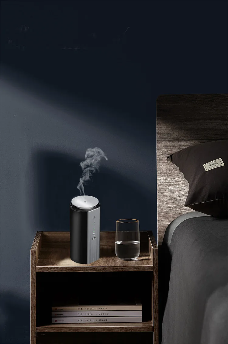 New Design Black Plastic Luxury Car Scent Diffuser Perfume Aromatherapy Air Refresher Car Freshener Manufacturer