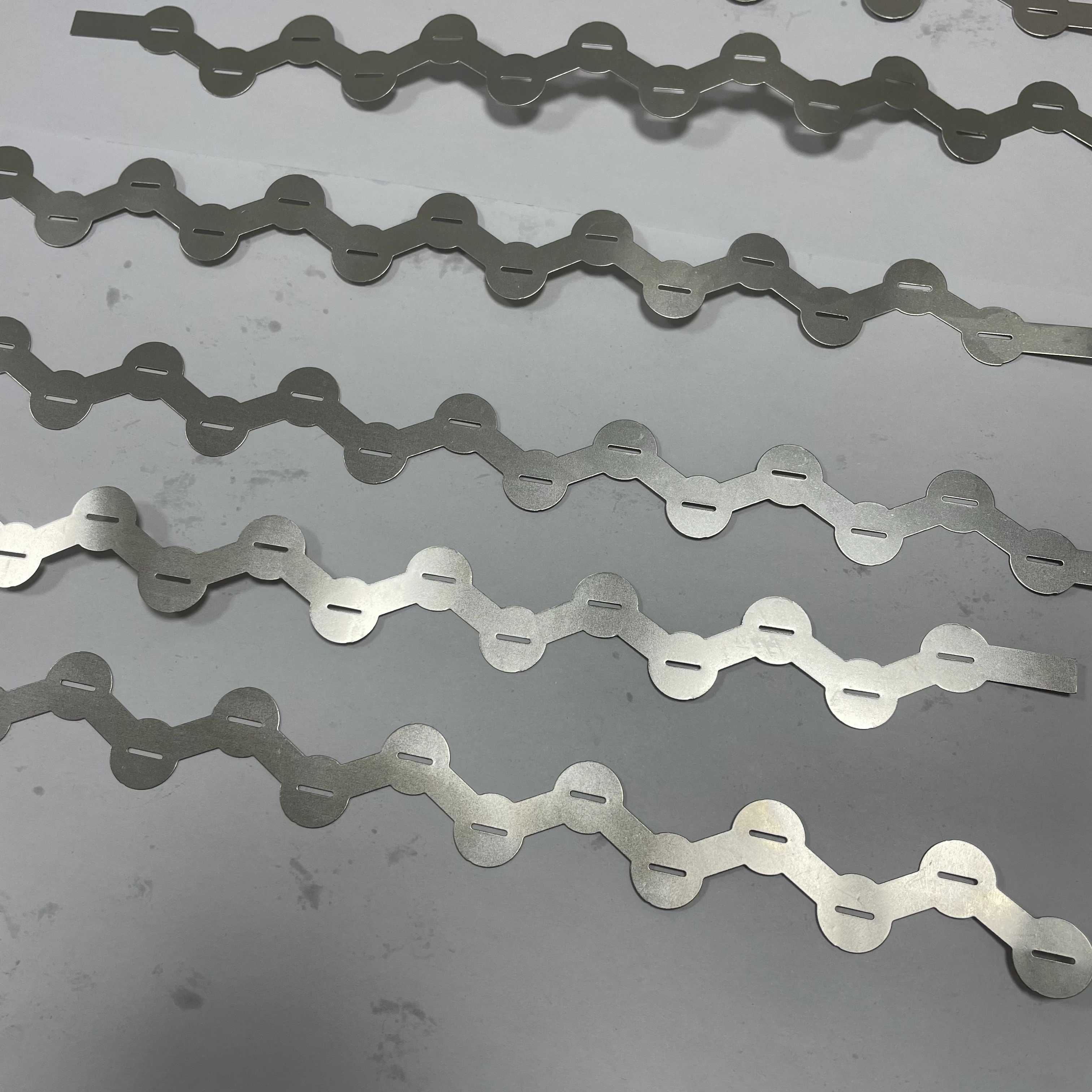 Custom Metal Nickel Plated Steel Tab W Shape Zigzag 18650 Pure Nickel 200 Strip 2p For Battery
