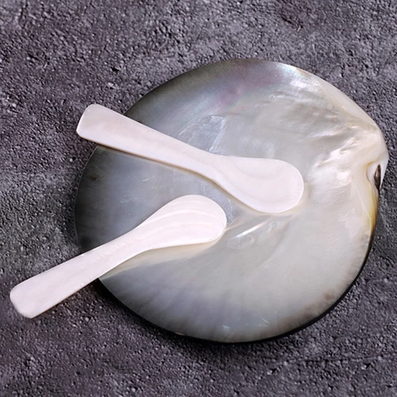 Customized logo 7cm exquisite natural mother of pearl shell caviar spoon for fancy dinner