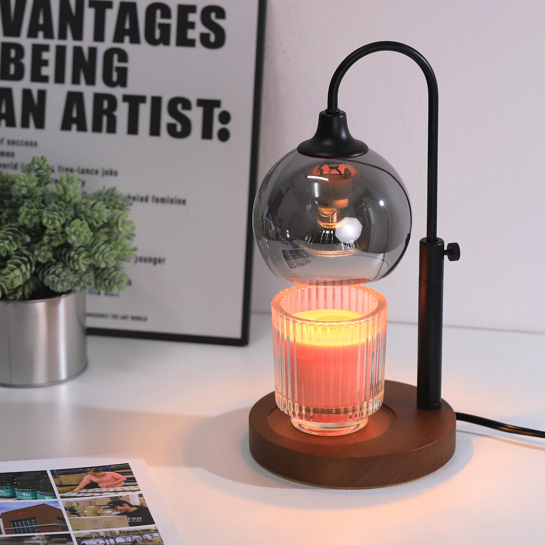 Wholesale Elegant and Creative Gift Dimmer Candle Lamp Adjustable Height 120V ON OFF Timer 2H 4H 8H Electric Candle Warmer Lamp