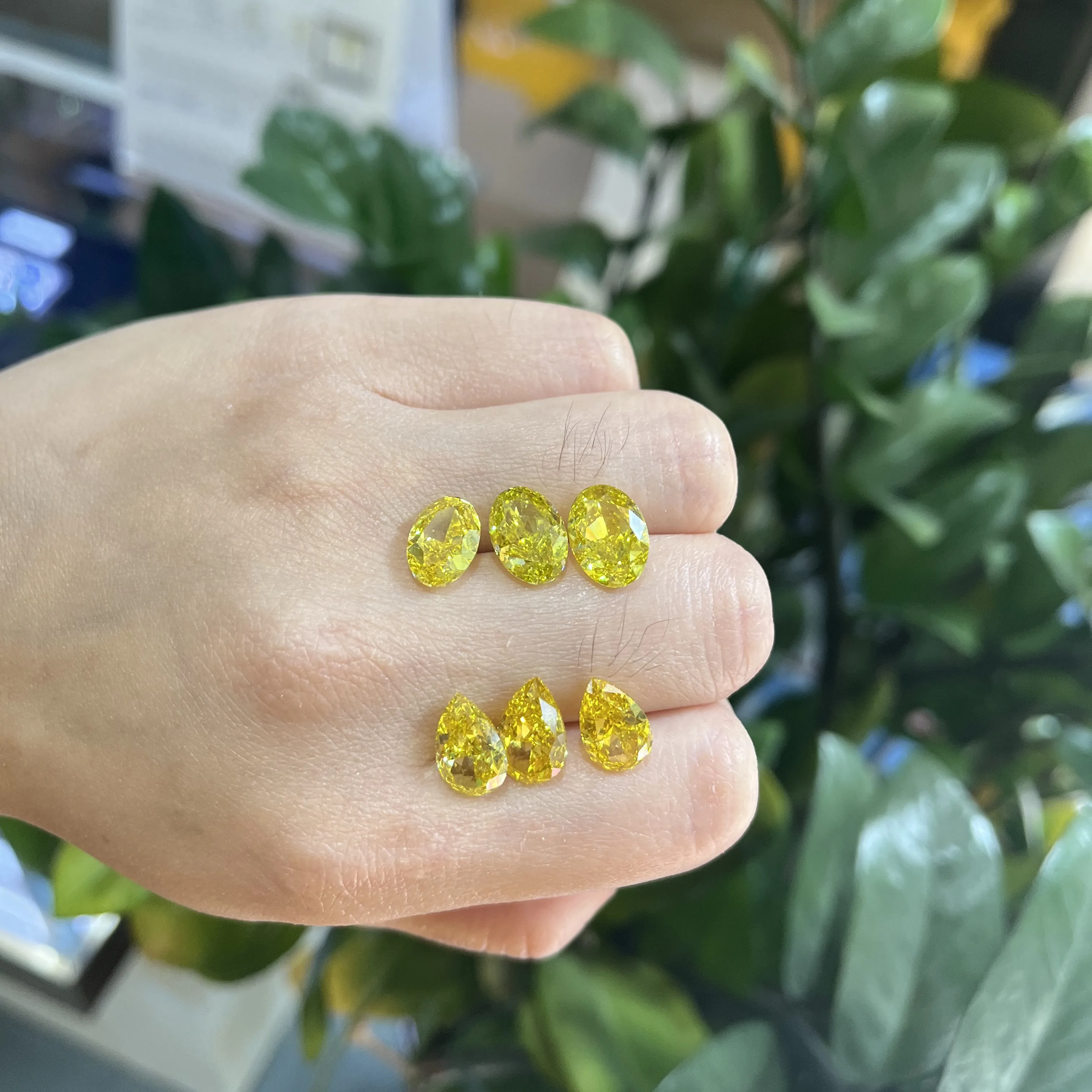 CVD Fancy Intense Yellow Round Pointer Diamonds Wholesale lab-grown loose diamonds