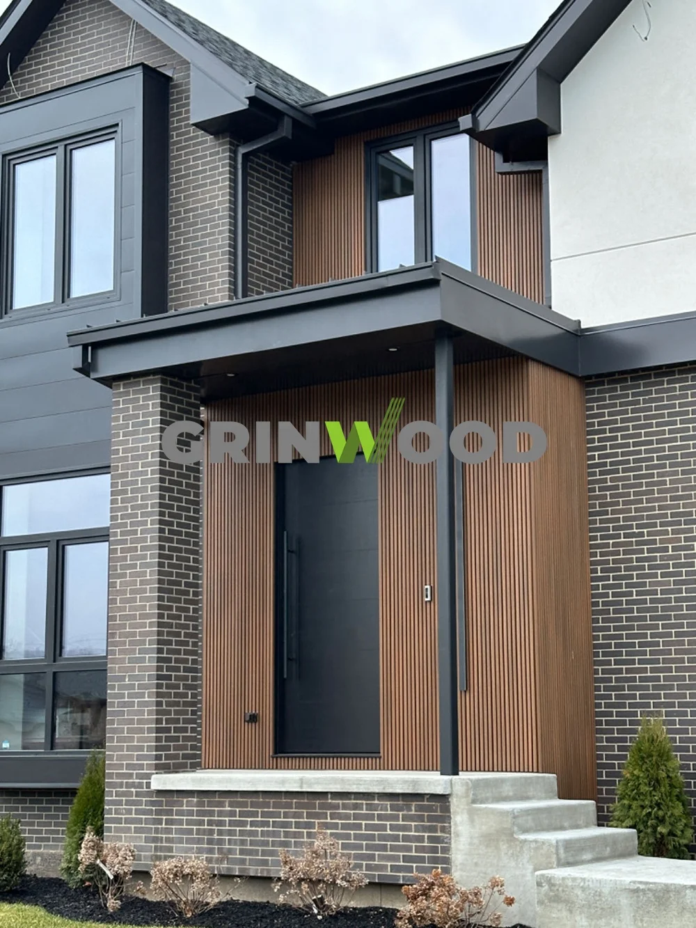 Solid WPC Terrace Outdoor Floor Capped Wood Fiber Waterproof High Quality Composite Decking Anti-slip