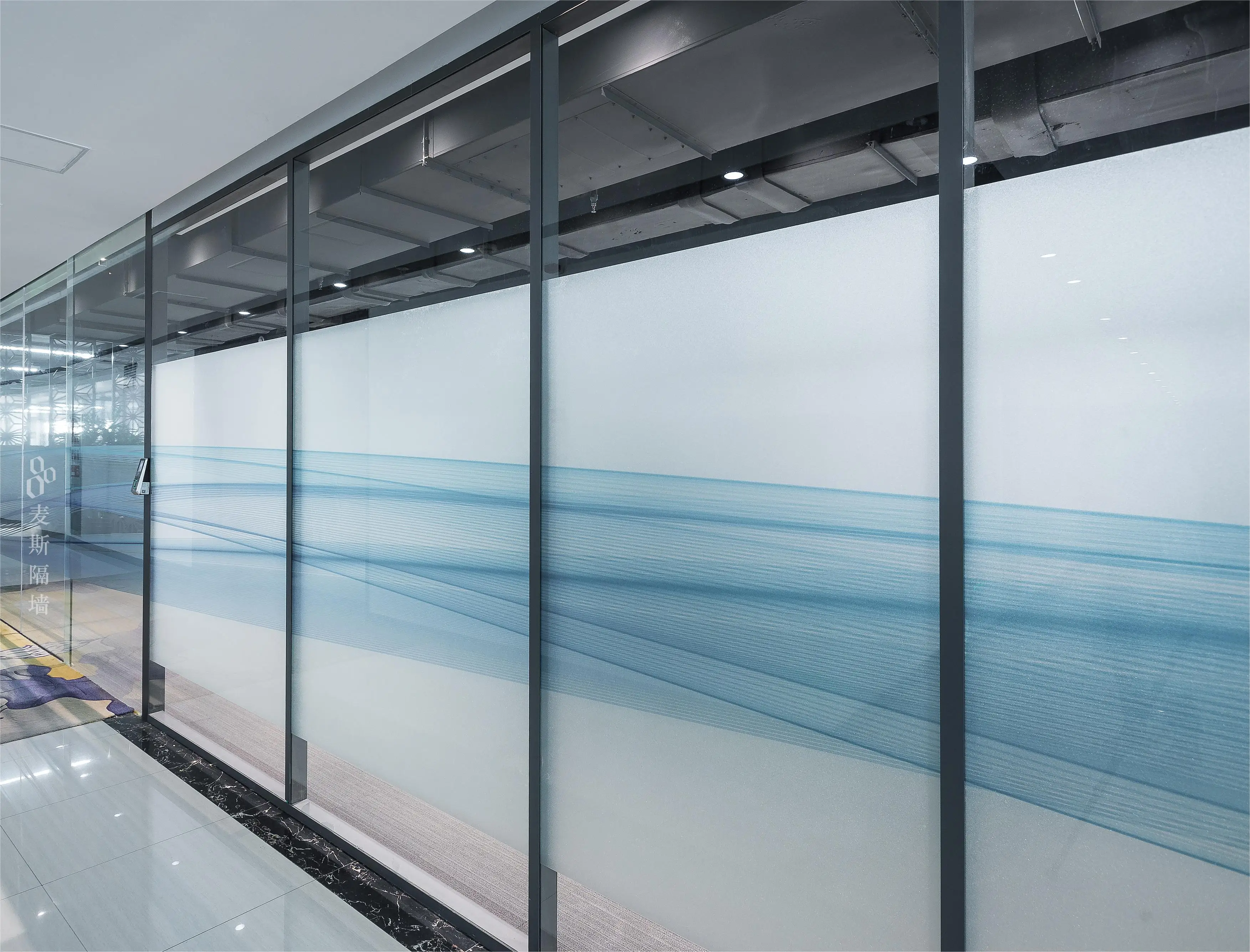 New product ideas 2024 Custom glass wooden style aluminum alloy office decoration interior Visible frame single glass wall