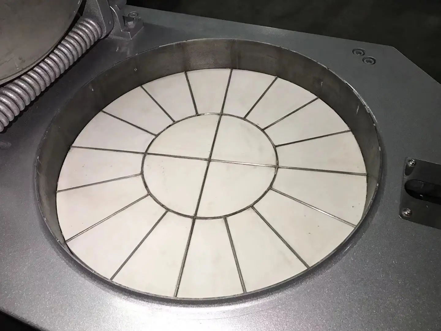 Industrial hydraulic dough divider rounder bakery dough divider cutting machine for bread