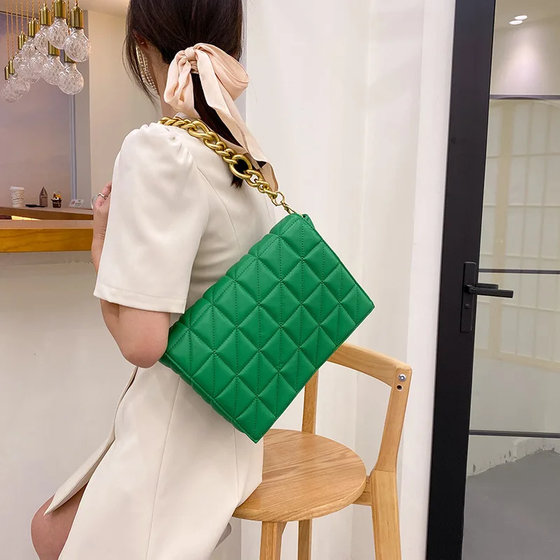 Bolsos para la playa Фирменные женские плечевые 2021 толстая цепь стеганые сумки на плечо и сумочка женский клатч