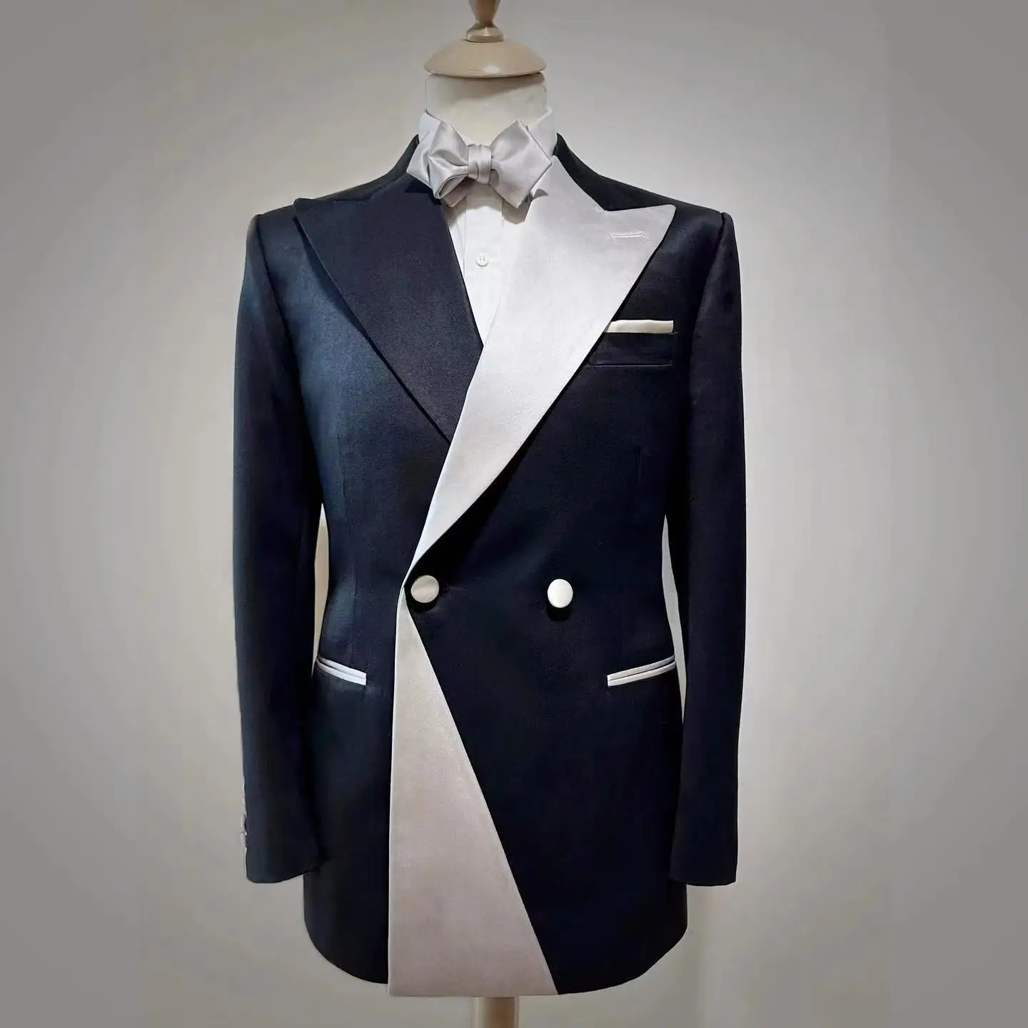 Black White Color Matching Satin Men Wedding Tuxedos Suits Groom Tailored Party Prom Coat Business Wear Outfit 2 Pieces