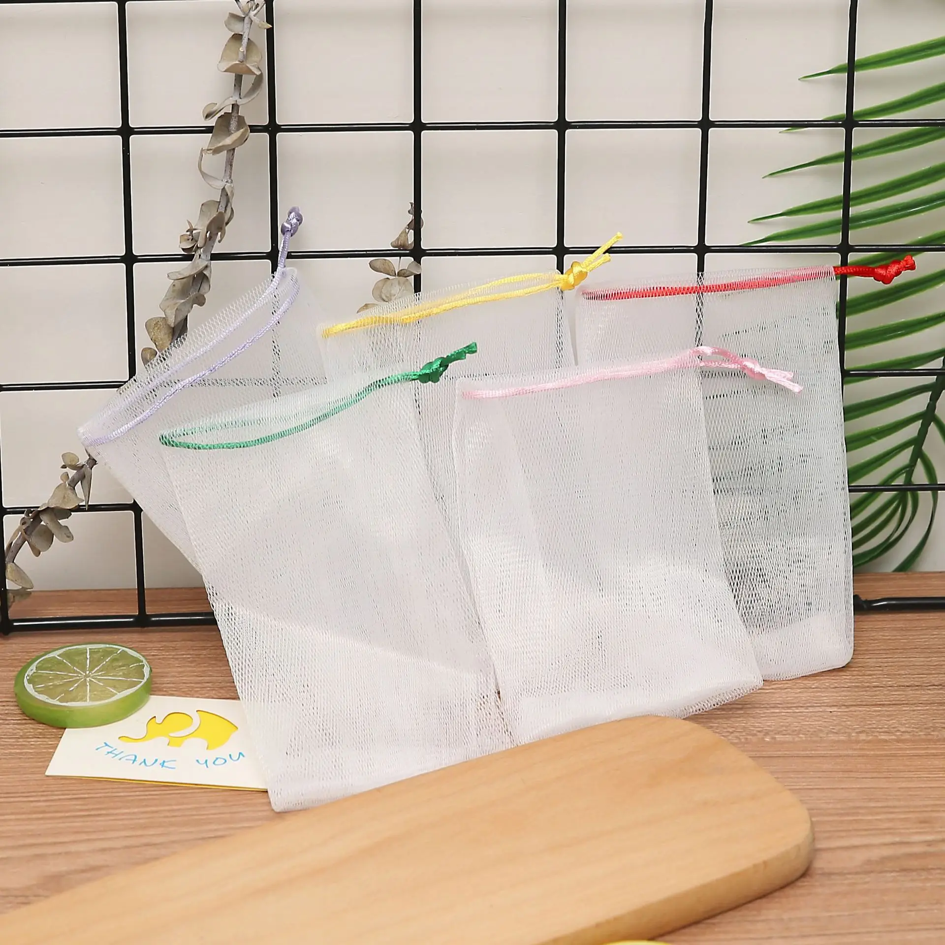 Foaming net soap facial cleanser foaming net Japanese style  handmade soap bubbling machine face washing color net