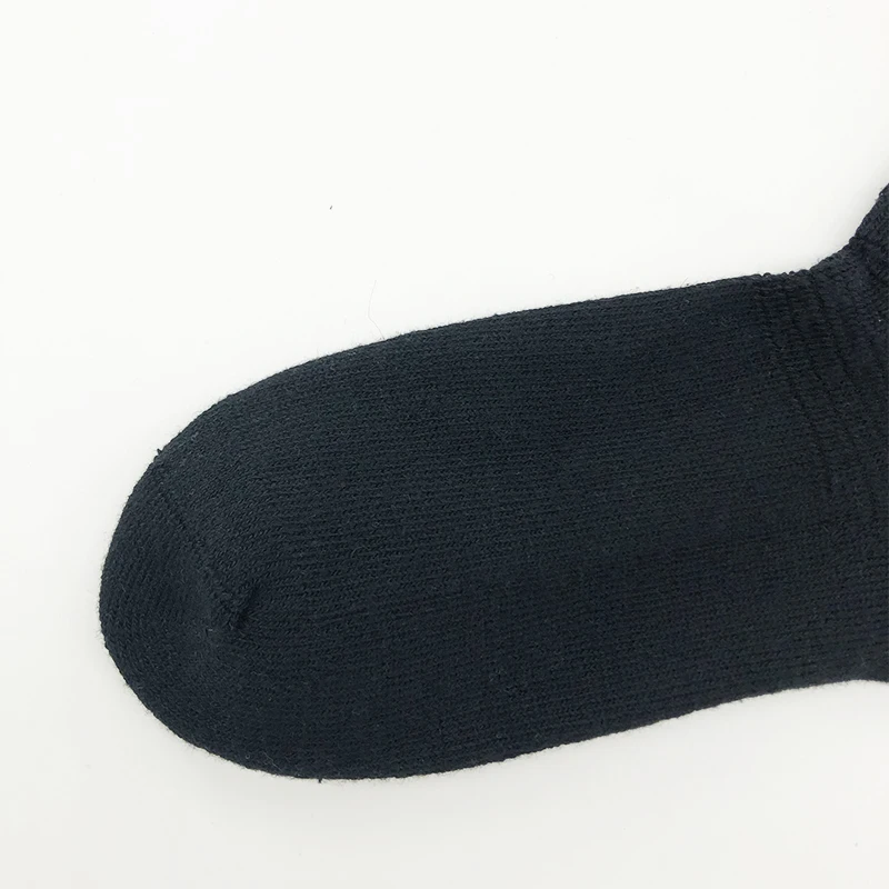 China Manufacturer High Quality  All Season Quickly Dry  Comfortable Cotton Unisex Crew Socks For Diabetic