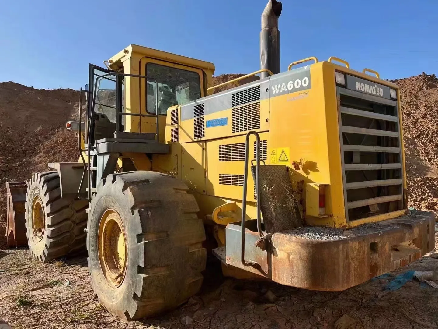 High Quality Komatsu WA600-3 Front Loader Second Hand Good Condition Including Pump Other Models WA320 D275AX Crawler Machinery