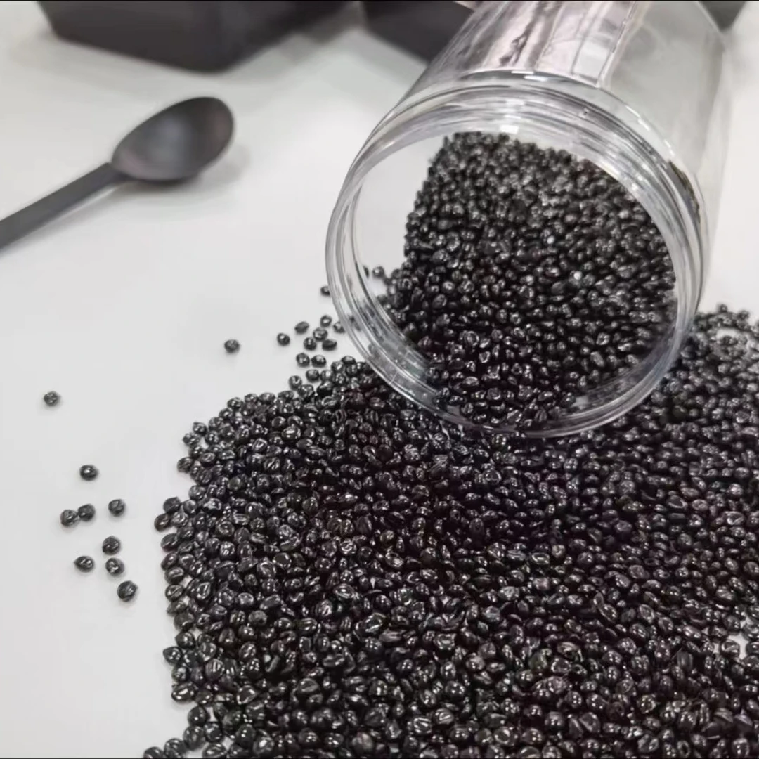 Лучшее качество, черные гранулы для пластиковых изделий
