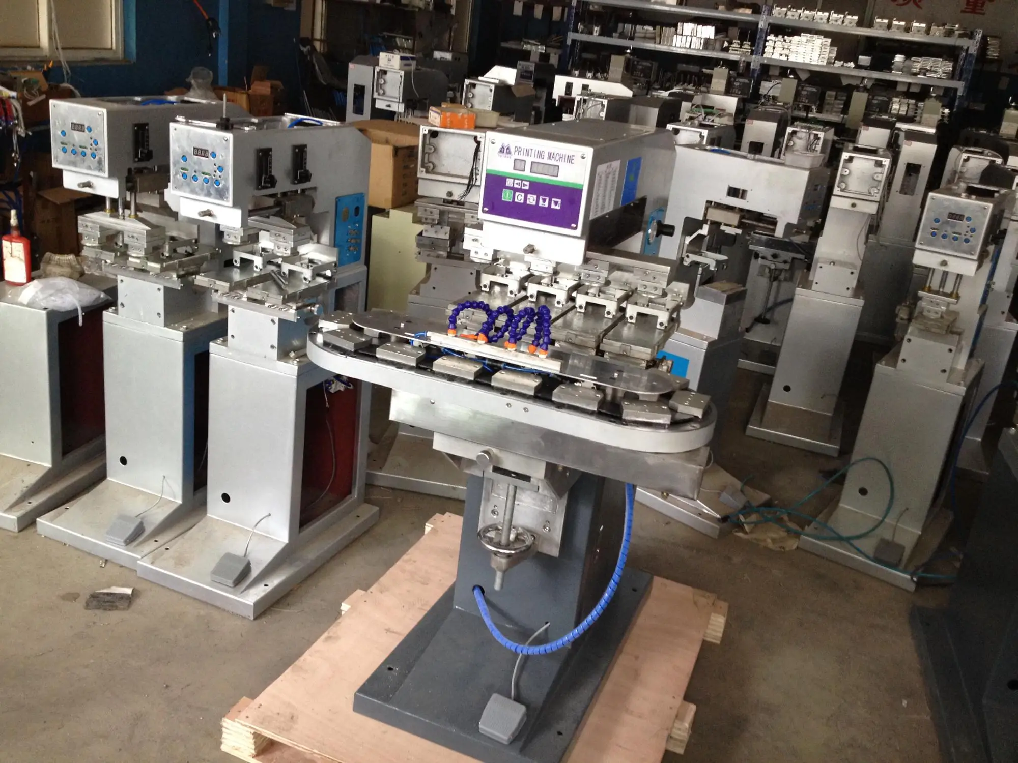 Factory Custom 4 Color Pad Printing Machine Sealed Closed Ink Cup Tampo Printer Watch Dial Pneumatic Pad Printer with conveyor