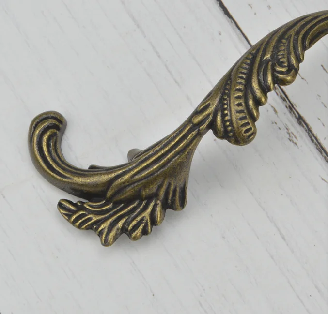 Zinc alloy antique lion head handle vintage style wood door knocker bronze rings handles