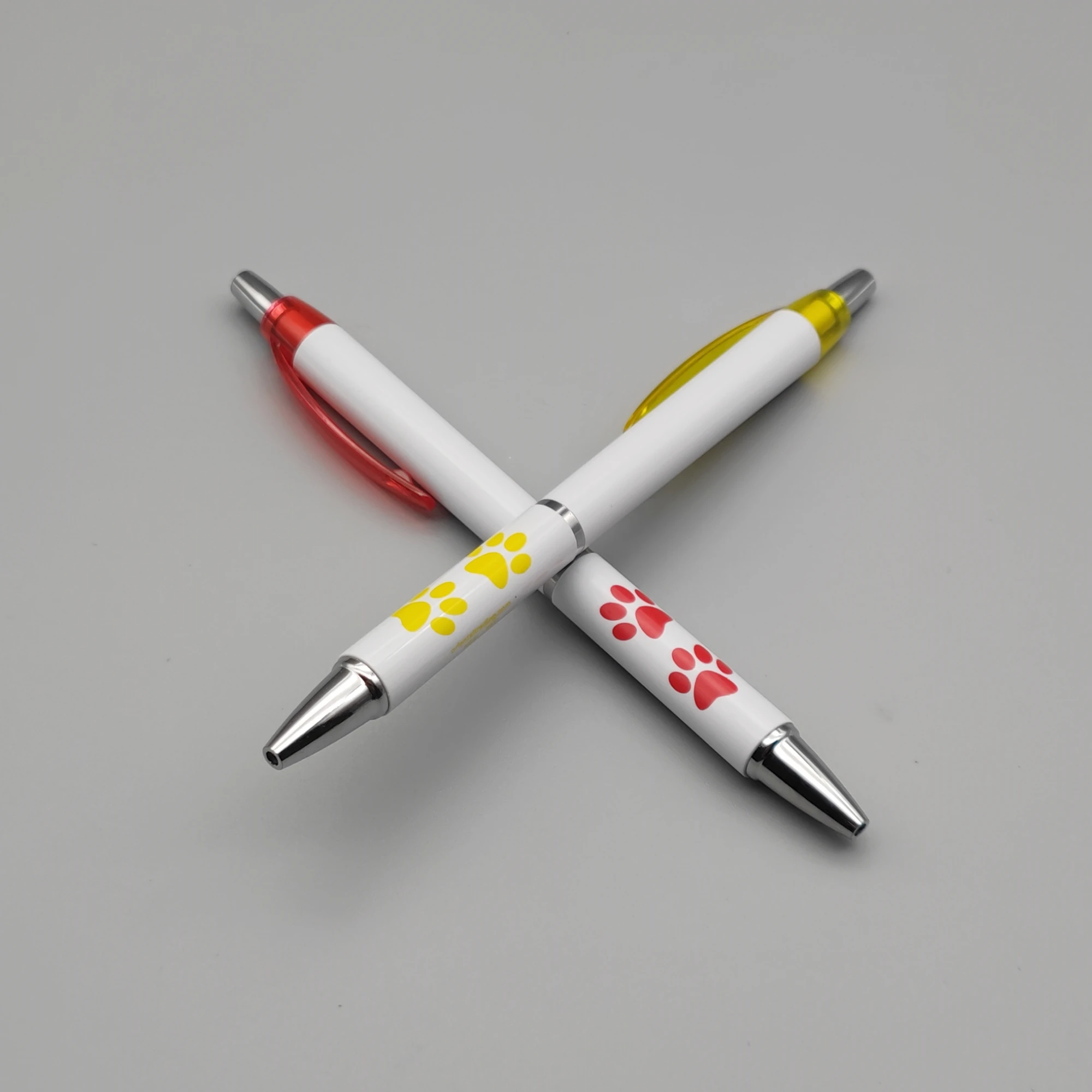 Modern white push ballpoint pen candy color push neutral pen student pen with cat claw printed