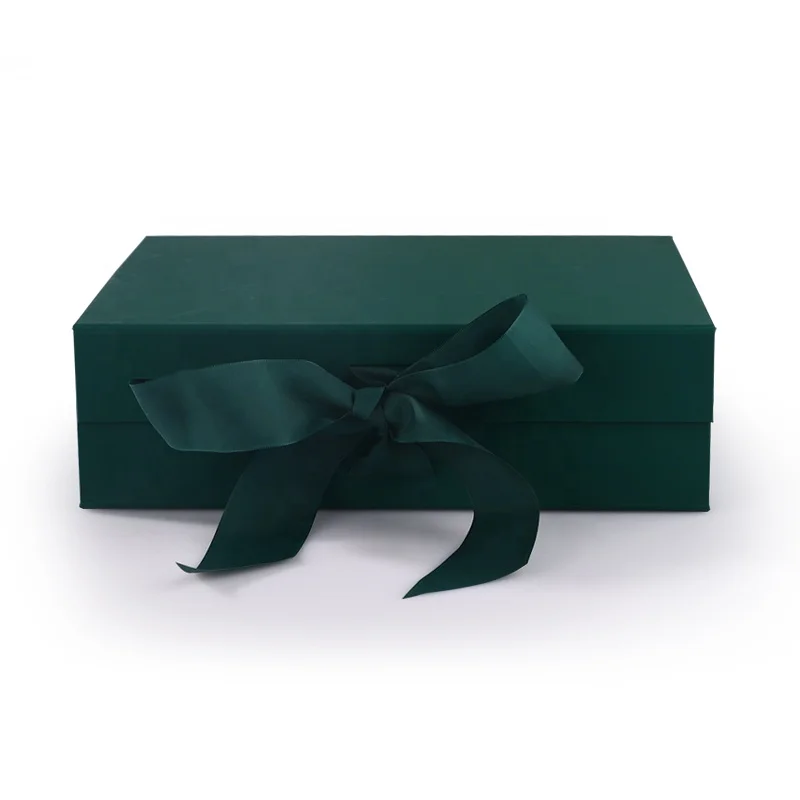 Custom size recyclable rigid magnet box packaging haba dress up doll lilli magnetic game box