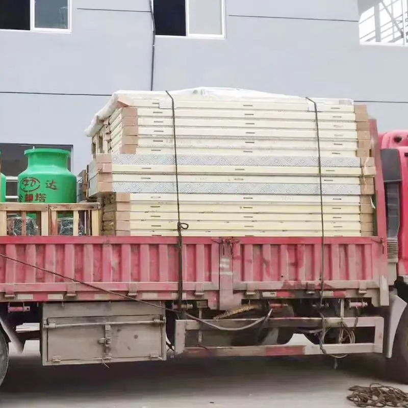 Yinghe China factory wholesale good price insulated polyurethane sandwich panel for ceiling and wall pu foam decoration board