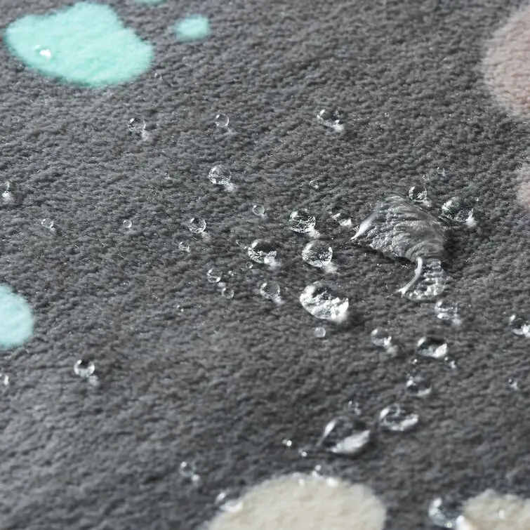 Factory Wholesale Customizable Luxury Soft Flannel Sherpa Fleece Bed Blanket Waterproof Dog Paw Printing Blanket For Dog Nap