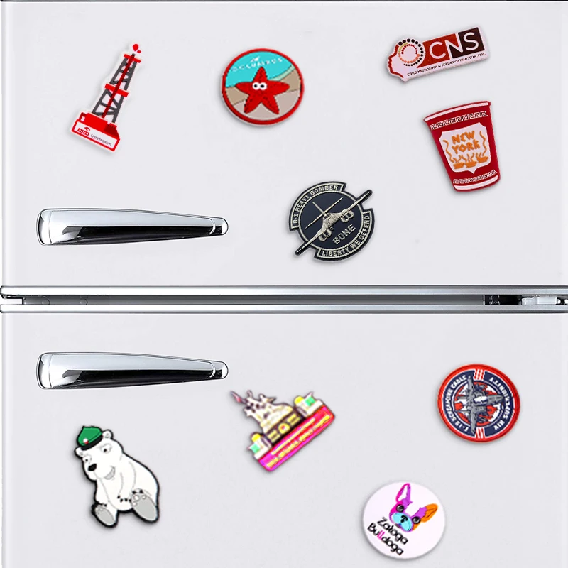 Wholesale Pattern Cute Puppy Bulldog Insignia Rubber Badge Kids Gift Muilty Color Round Refrigerator Magnet