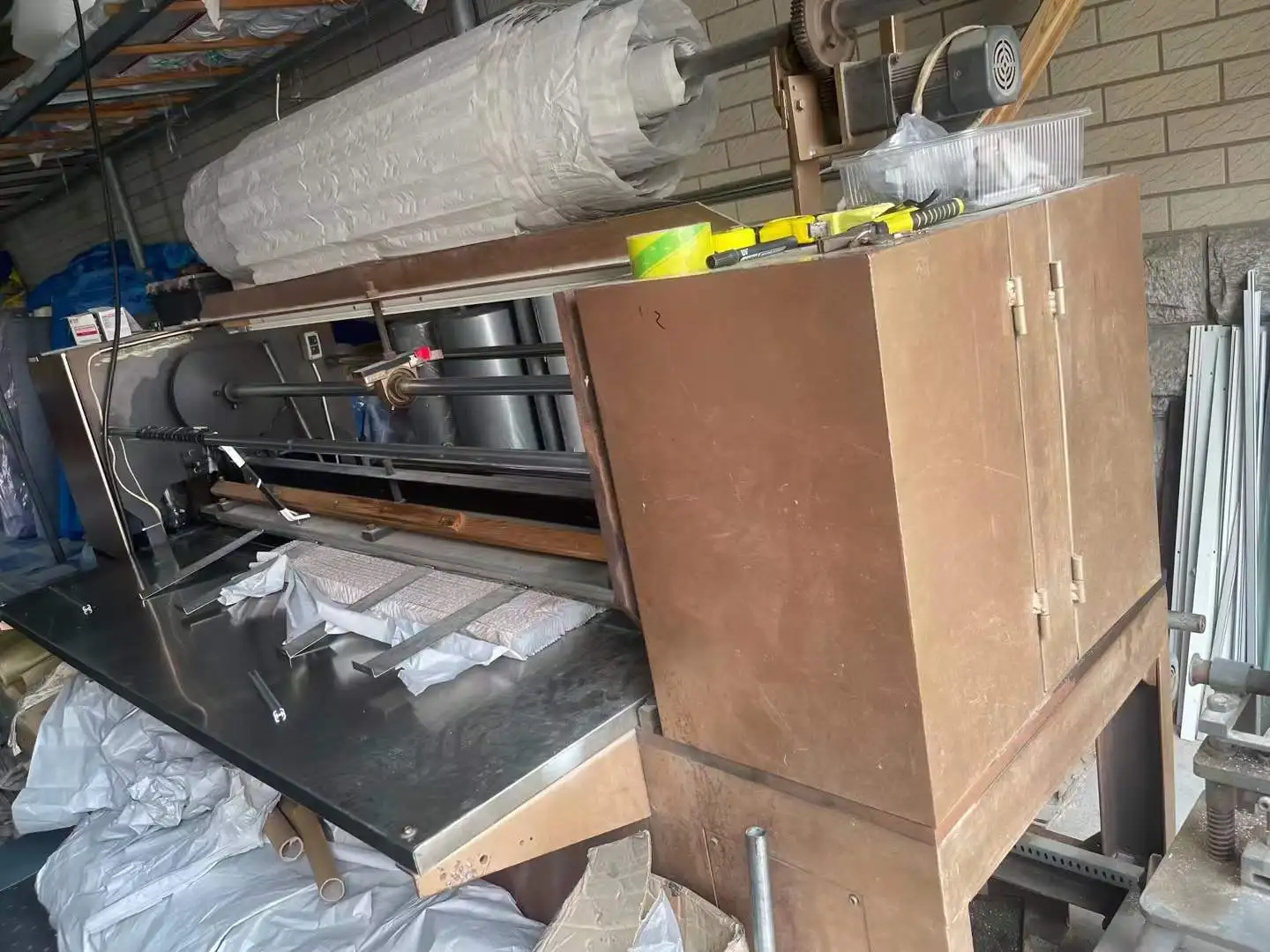 General Motors Hot Selling New Customizable Electric Manual Car Curtain MPV Interior accessories HIACE Vito Vclass Sprinter