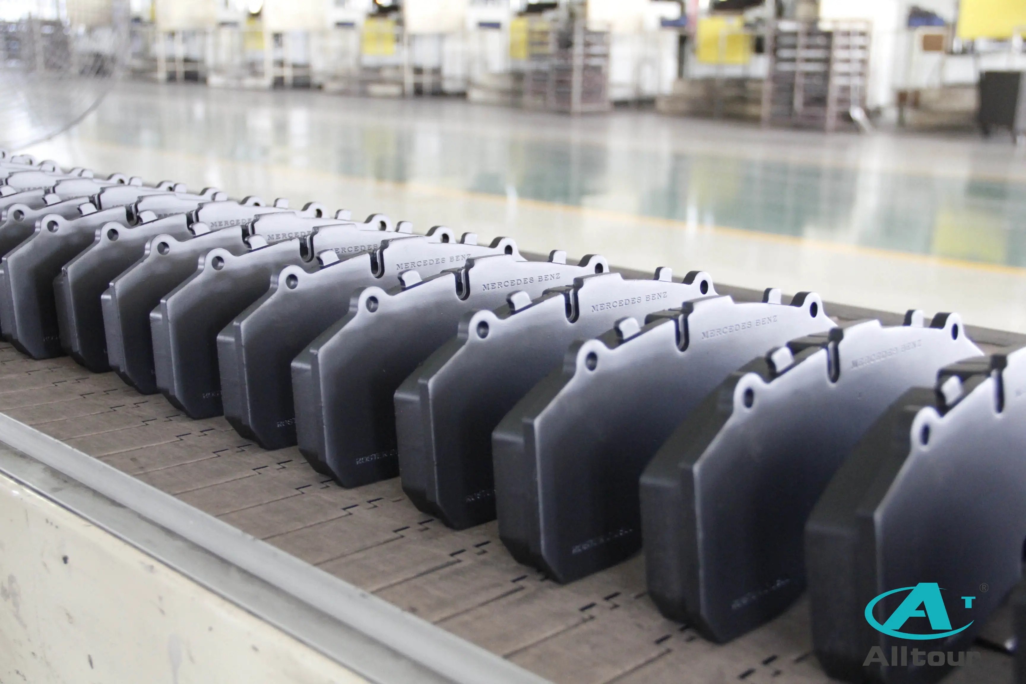 WG9100 Auto Spare Parts Car Brake Pads Truck Ceramic Disc Brake Pads For HOWO Truck Brake Pads 29385