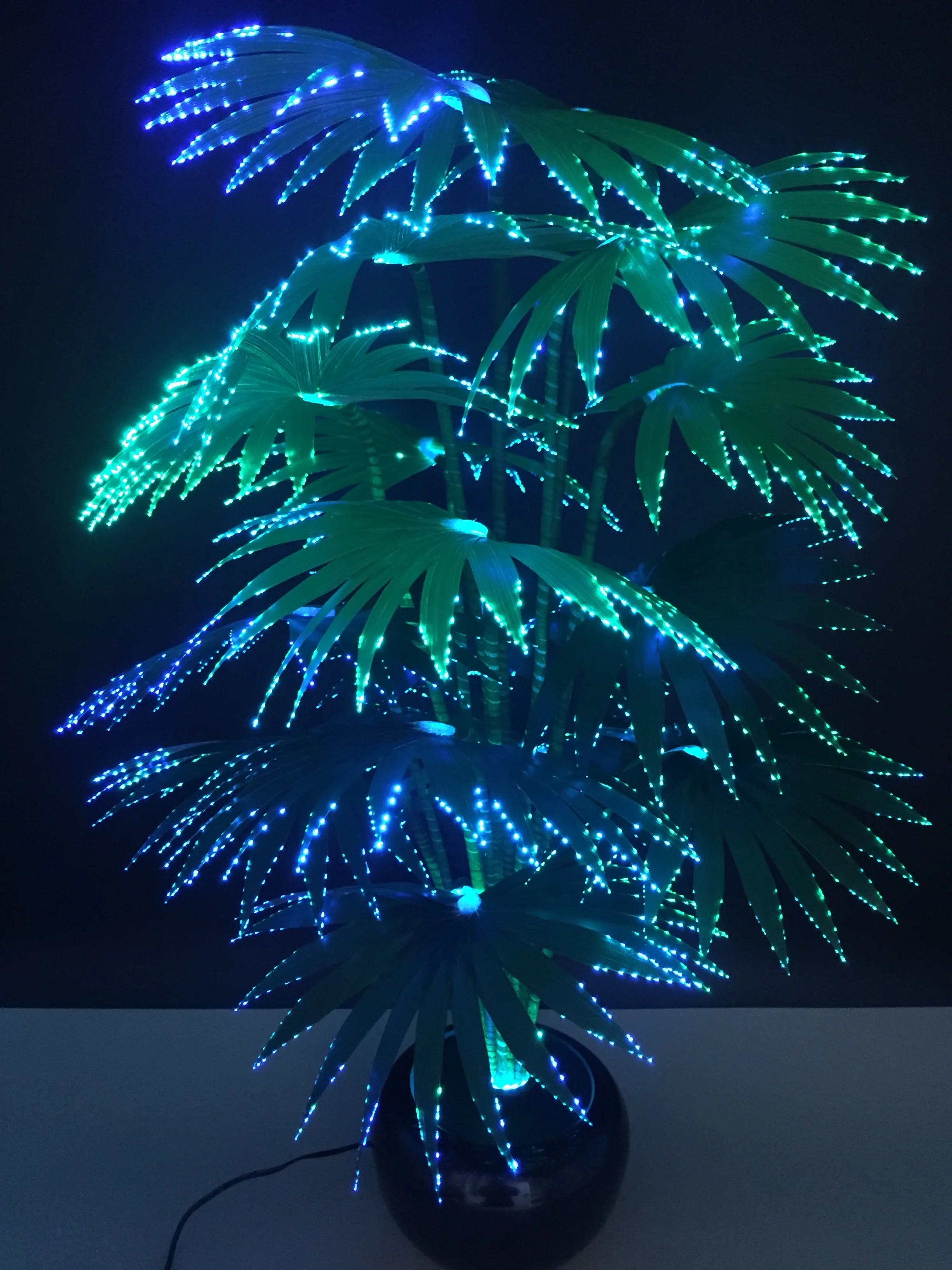 2024 Newest Premium Decoration Fiber Optic Artificial Palm Tree with LED RGB light Home Office Christmas Palm Tree