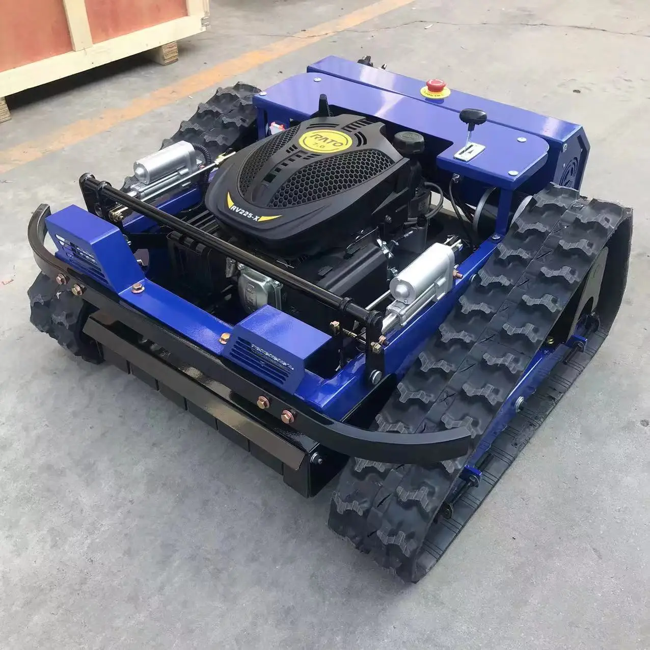 Mowers RC Slope Lawn Mower Tracked All Terrain Remote Control Robot Weed Mowing Machine