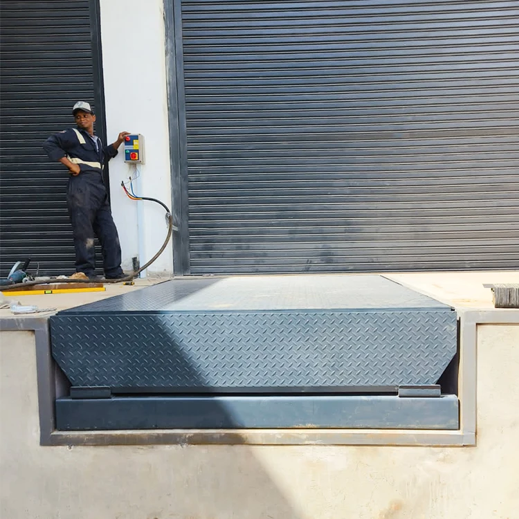 Easy to Transport Dock Leveler Platform Smooth Hydraulic Dock Leveler Loading and Unloading System Dock Leveler