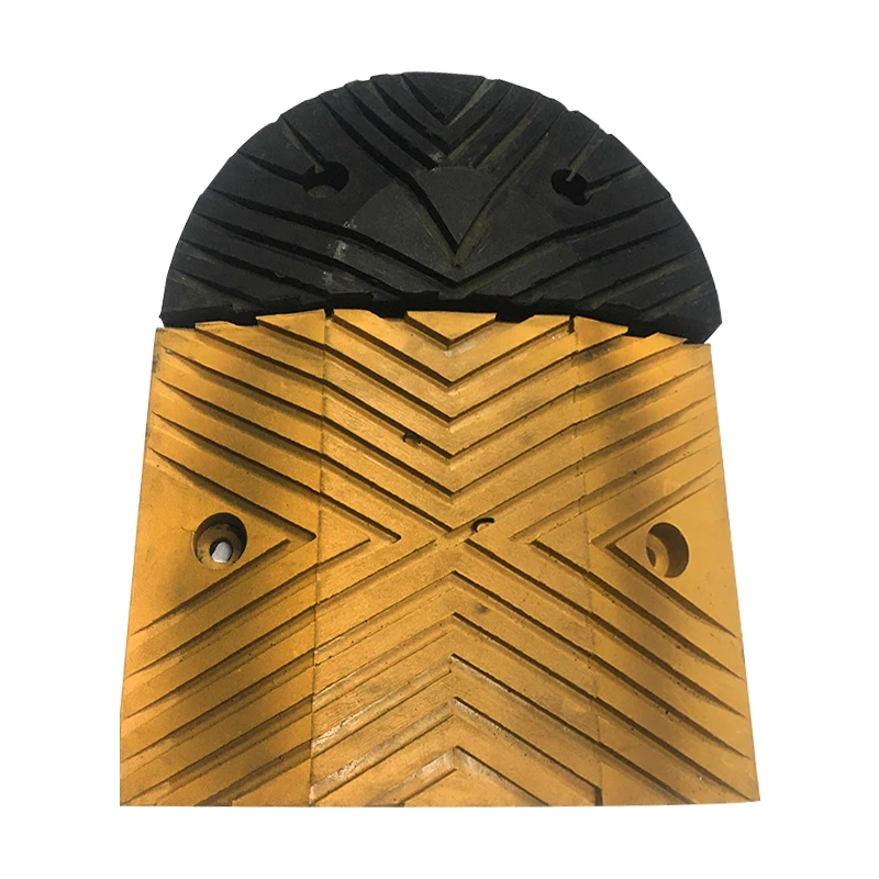 High Quality Factory Price Low MOQ Thickness 50MM Amber Rubber Light vehicle Speed Bump For Mall Parking