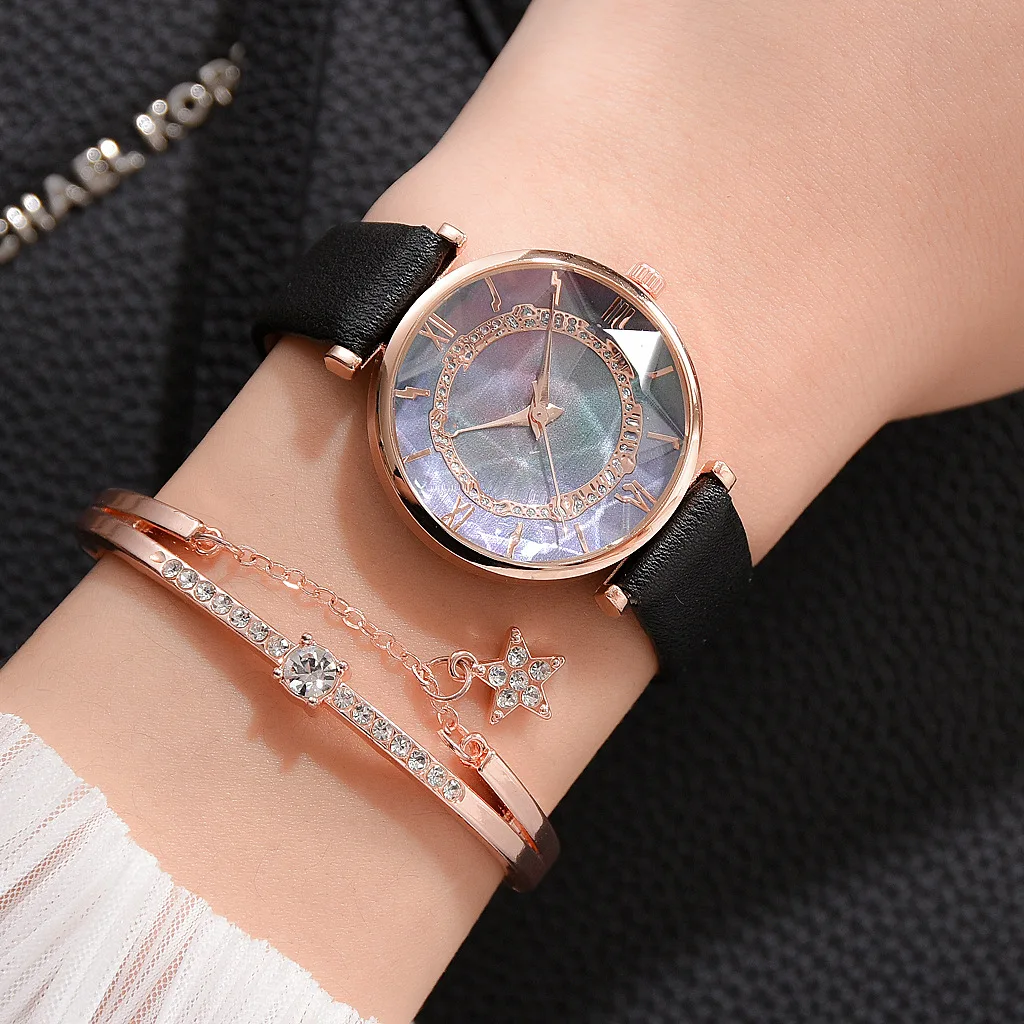 Hot-selling ladies watch set PU fashionable ladies quartz watch with Disc Roman scale