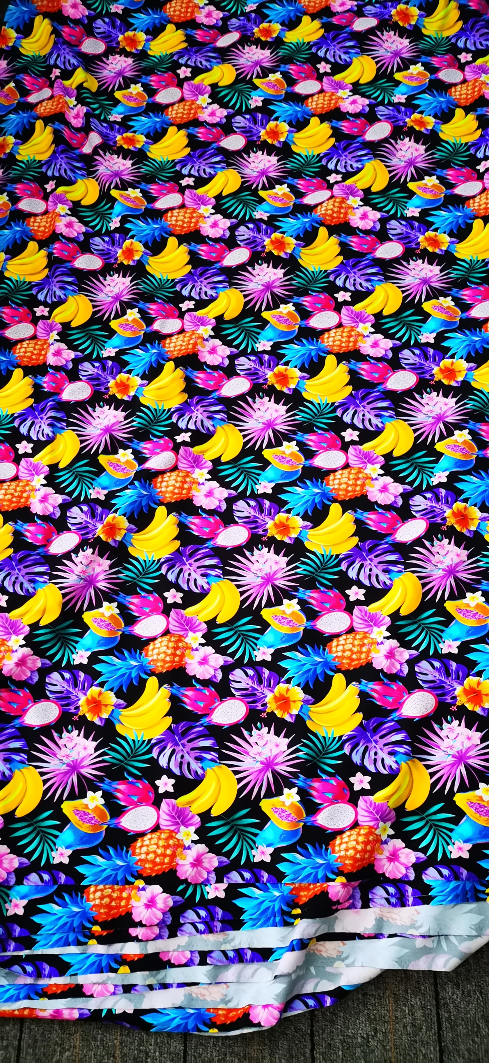 custom fashion style bikini beachwear shiny fabric swimwear