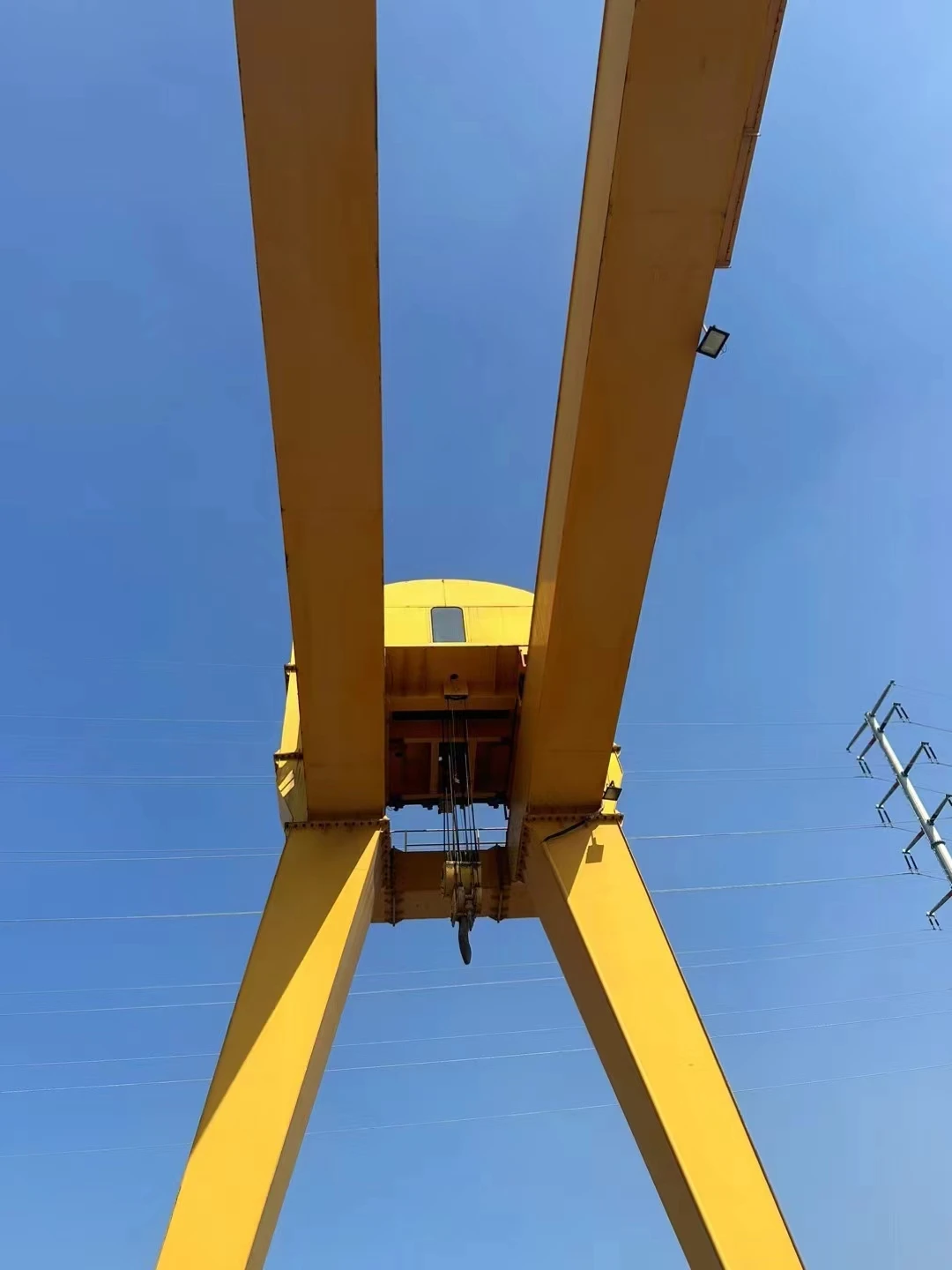 Top Quality Box Girder Gantry Crane Heavy Duty 20 ton 30 ton 50 ton Rail Mounted Harbour Portal Crane