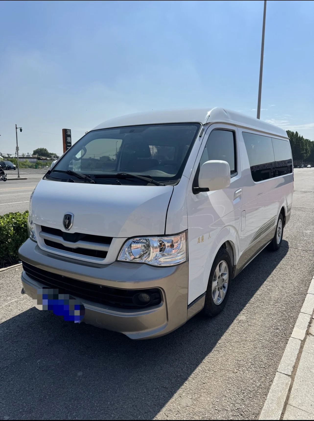 High Quality Jinbei Van Chinese Hiace 9 Seasts Used Mini Bus