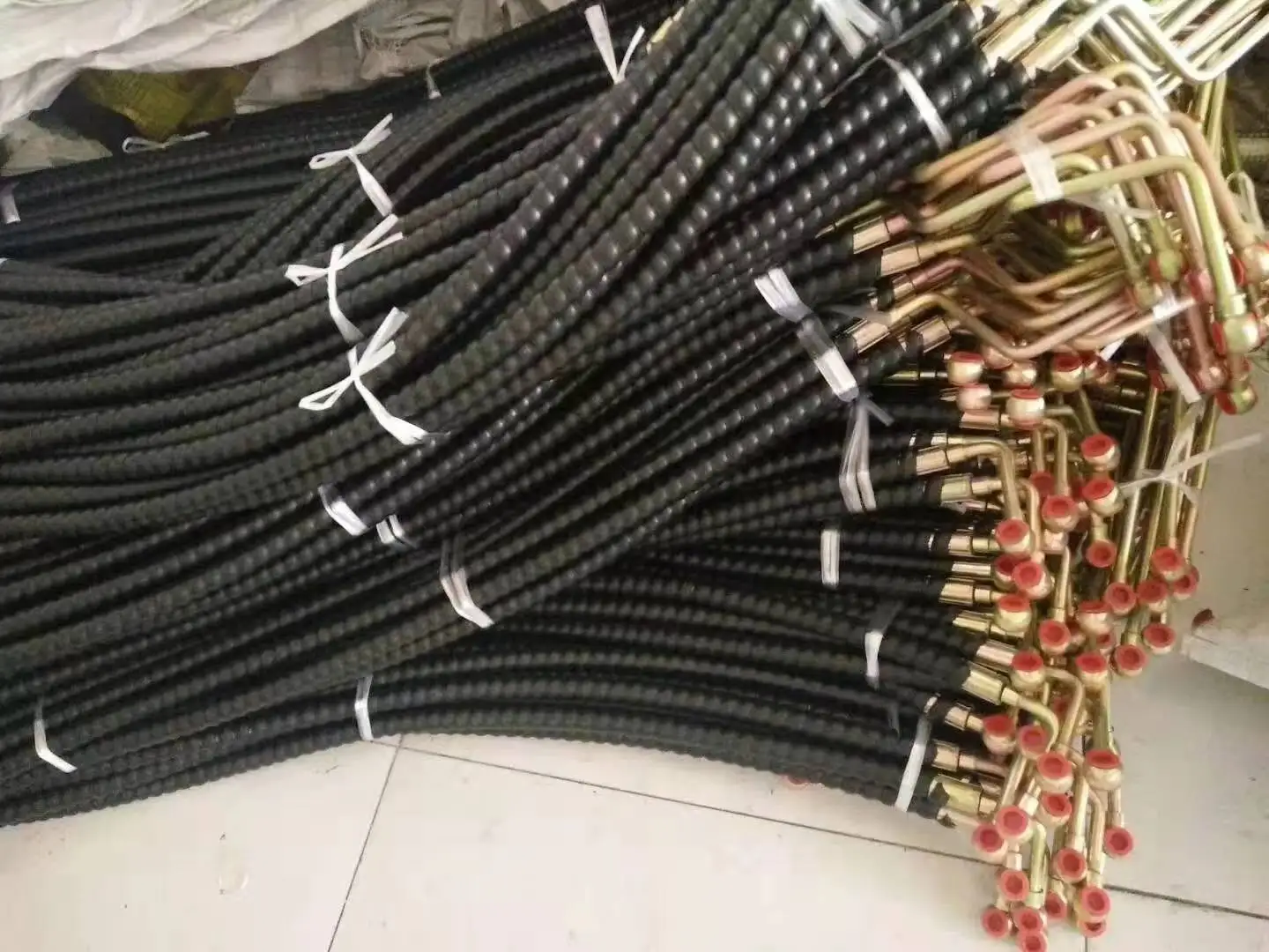 Plastic Spiral Hose Pipe Guard Hose Cover For Protecting Hydraulic Hose