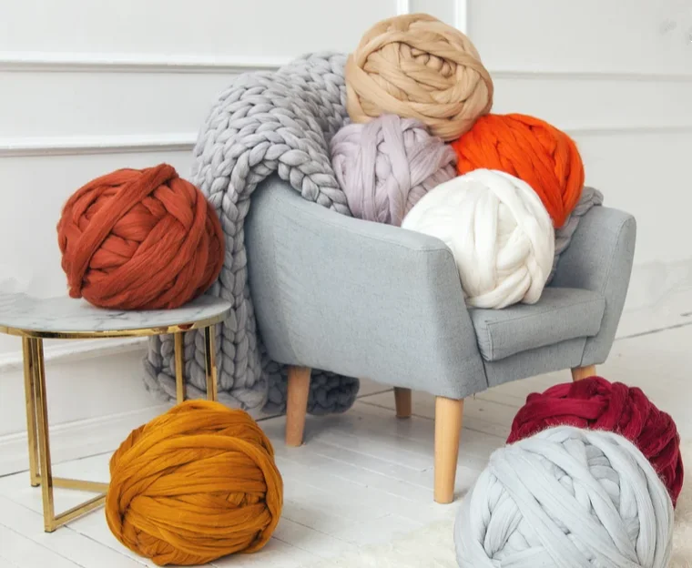 Hot sale hand knitting yarn top quality 100% wool soft and cozy  merino wool