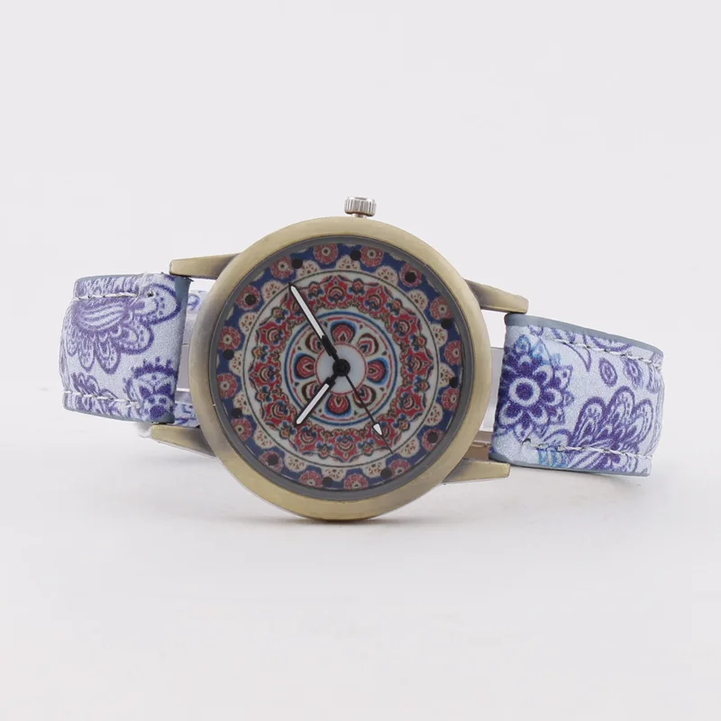 2021 China supplier Vintage ethnic print ladies bronze watch quartz ladies watches