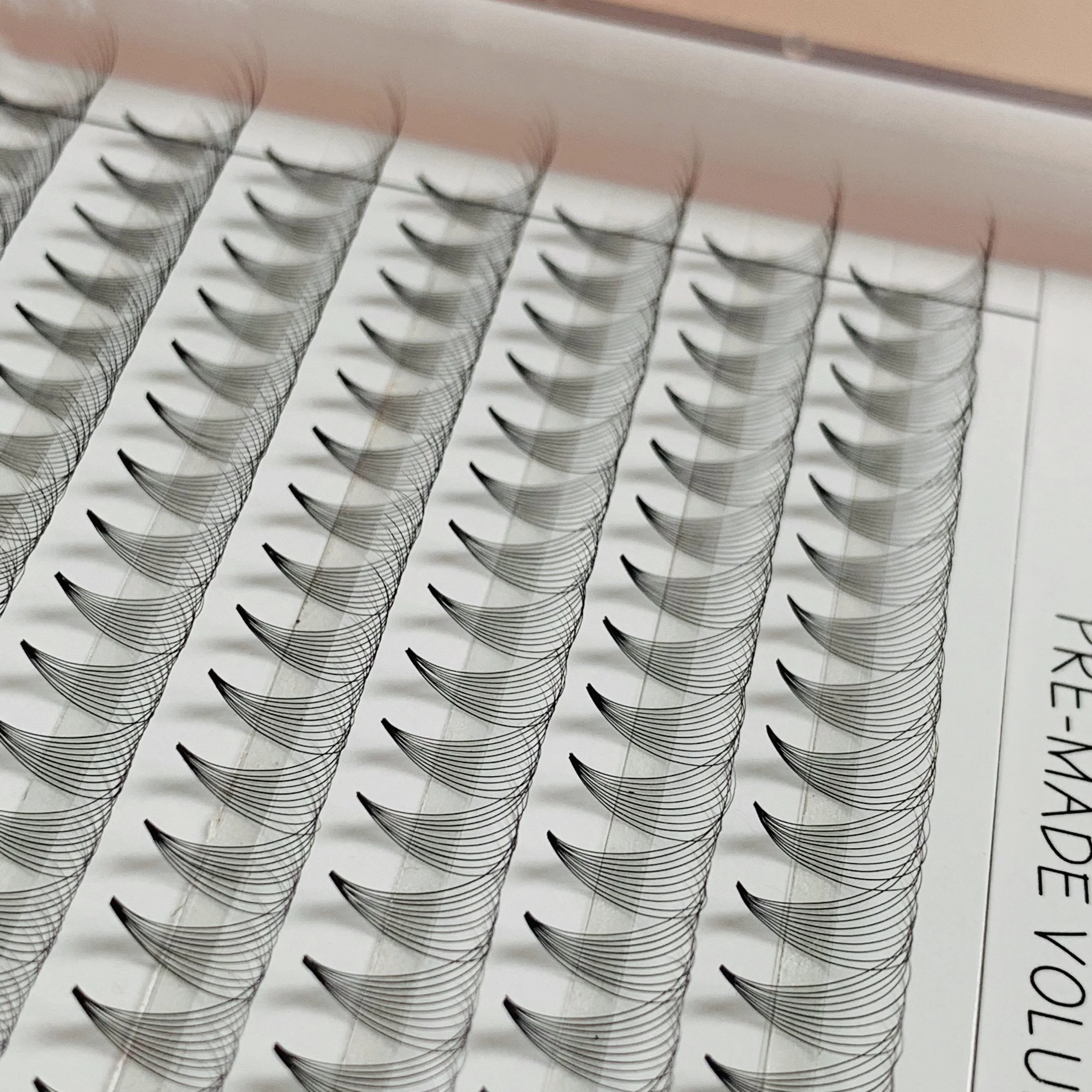 In stock Ultra Black pre made fans Dark black 5d 6d 0.07mm eyelash premade fans XXL trays premade mega volume fans
