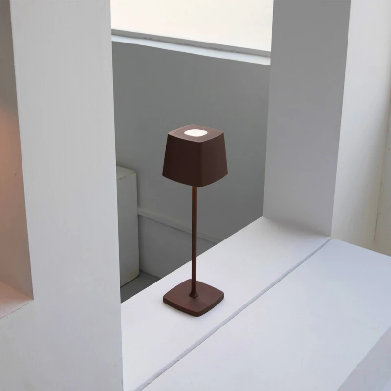 Hot Sale Dining Table Lamp Wireless Rechargeable Hotel Bar Coffee Table Lamp Luxury Decorative Desk Light