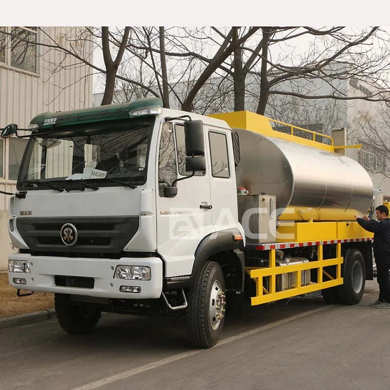 HOWO brand asphalt distributor truck road construction machine bitumen distributor truck used asphalt distributor truck for sale