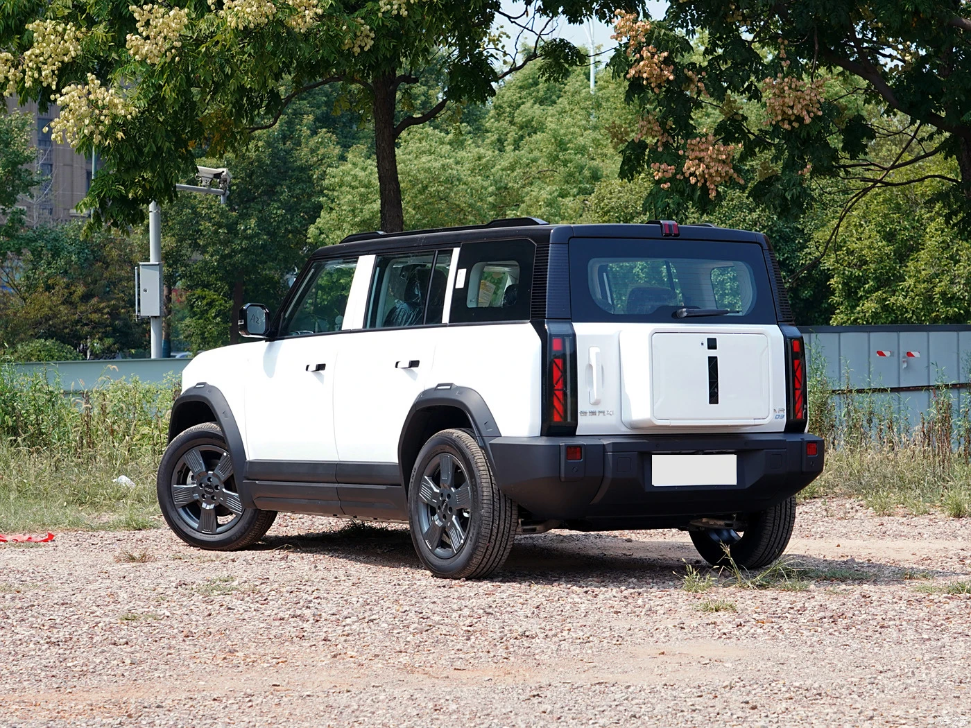 Chery iCAR 03 Long Range Edition 472 км 4WD мини-электромобиль редуктор AWD привод левое Рулевое управление